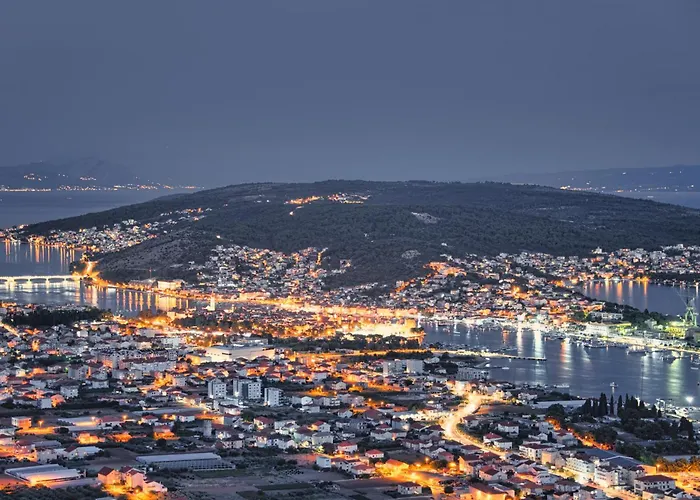 Clouds Apartments Ciovo - 20 Meters From Copacabana Beach