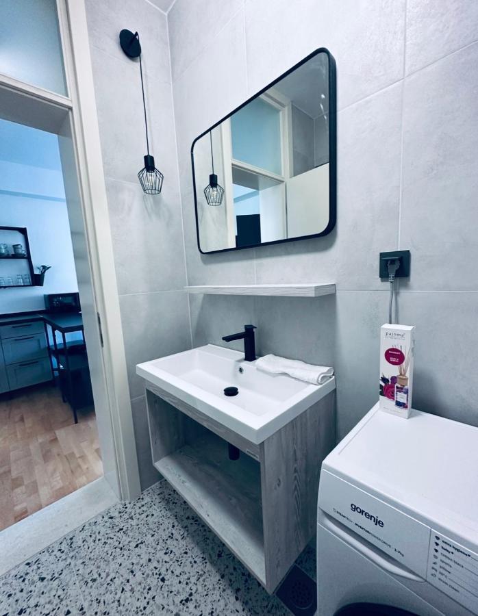 Apartment Clouds Ciovo - 20 Meters From Copacabana
